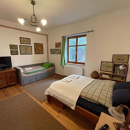 Rustic Cottage & Garden Retreat On Buda Hilltop Budapest Eksteriør bilde