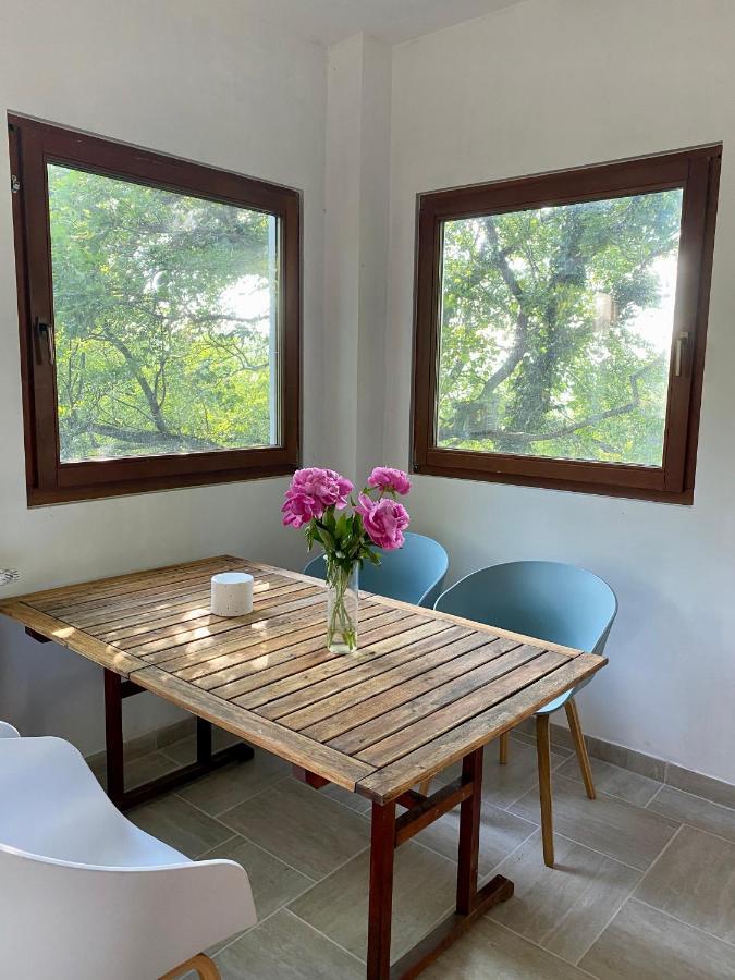 Rustic Cottage & Garden Retreat On Buda Hilltop Budapest Eksteriør bilde