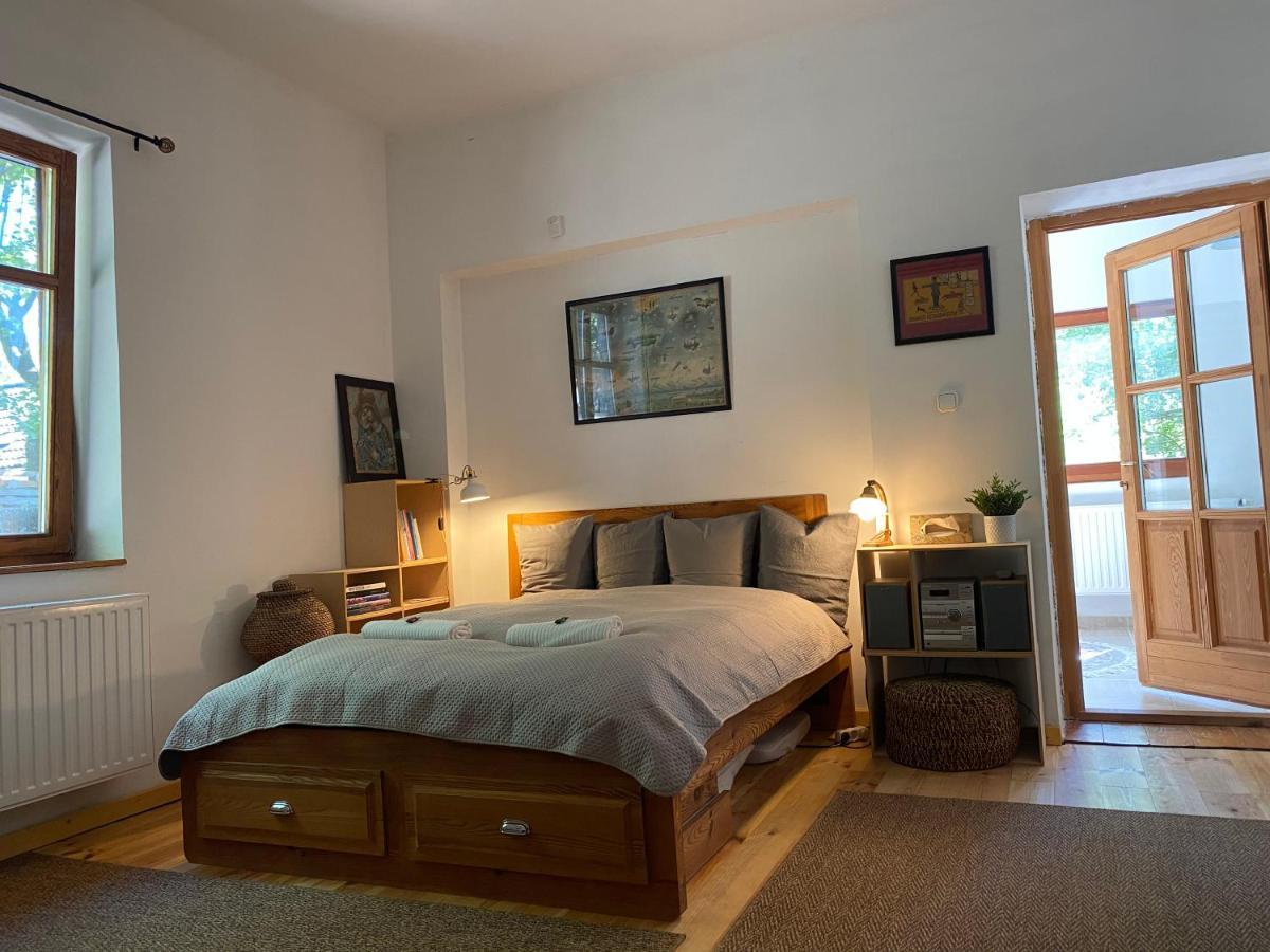 Rustic Cottage & Garden Retreat On Buda Hilltop Budapest Eksteriør bilde